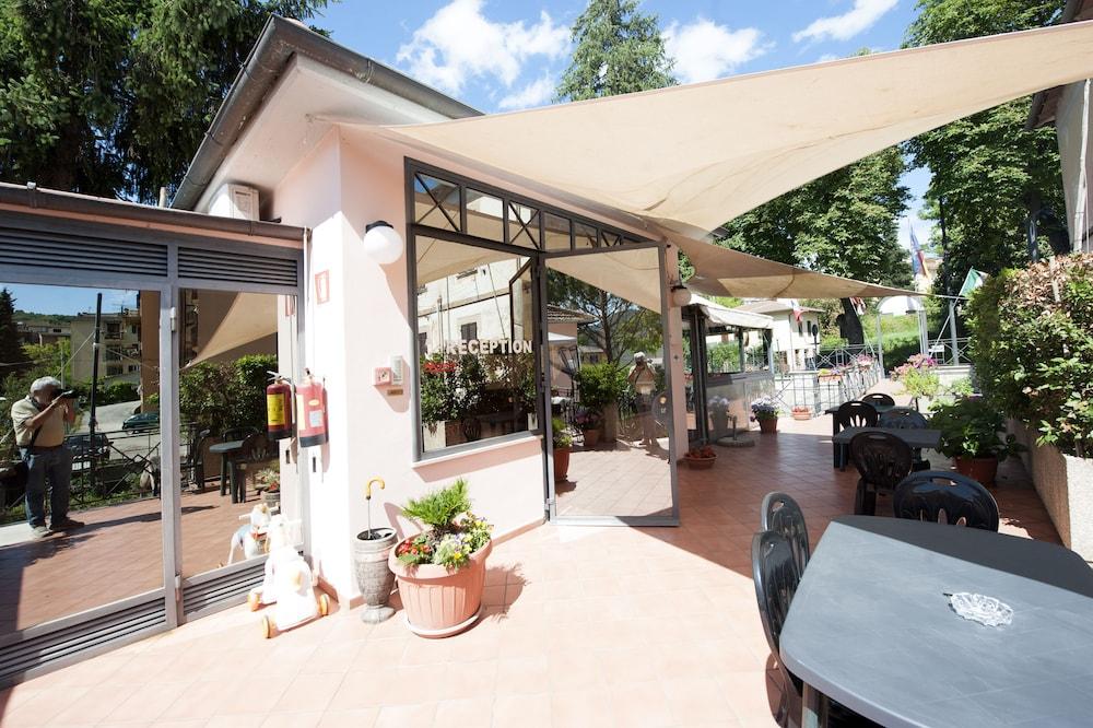 Hotel Athena Spoleto Exterior photo