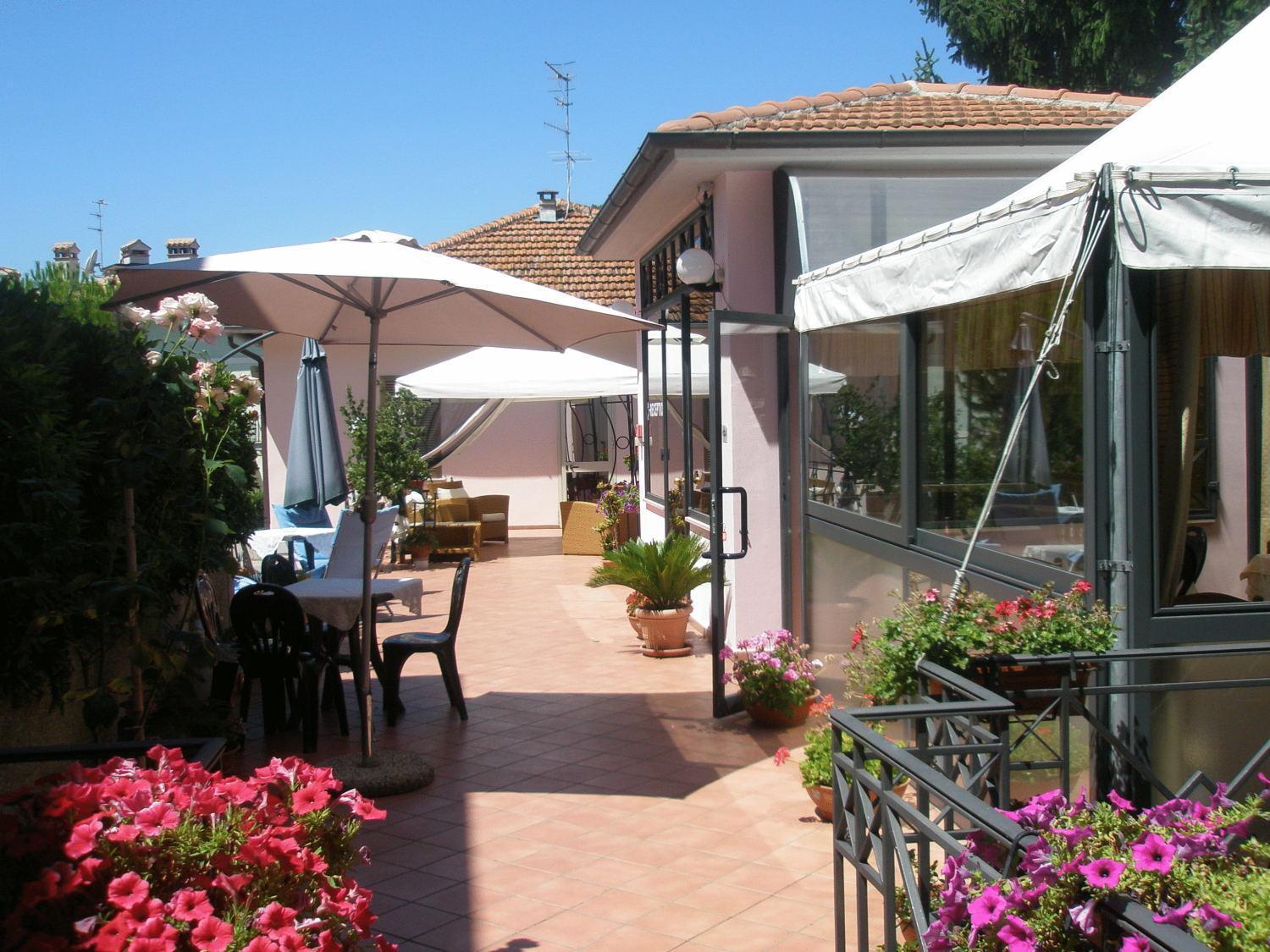 Hotel Athena Spoleto Exterior photo