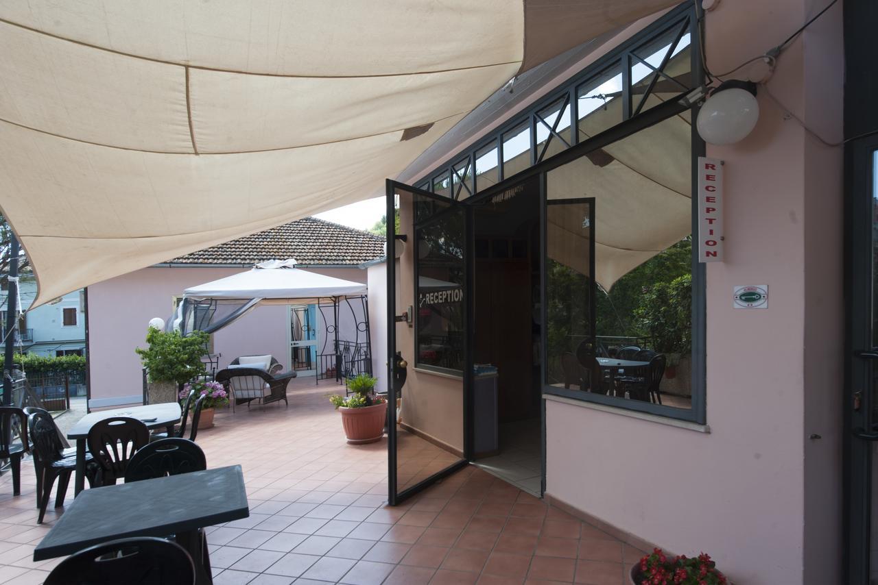 Hotel Athena Spoleto Exterior photo