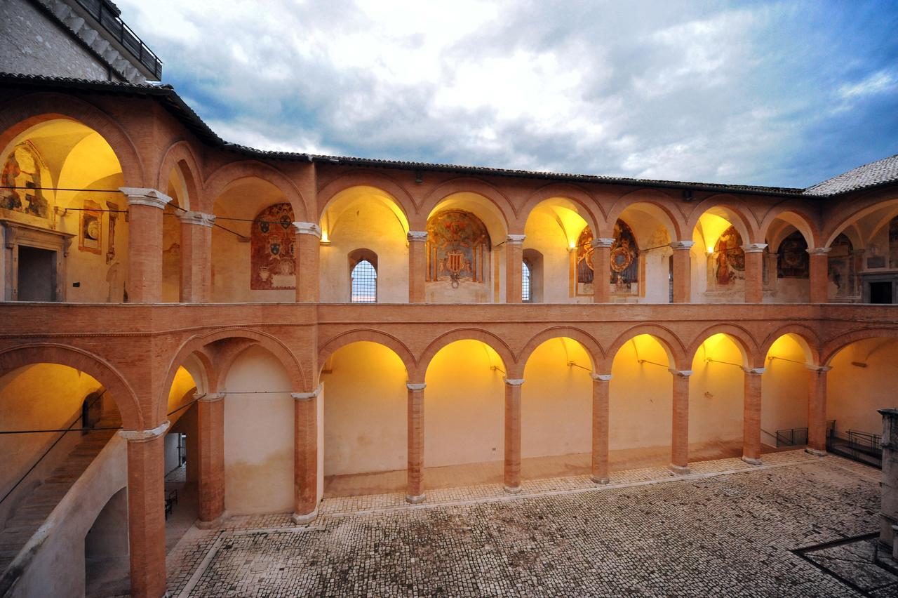 Hotel Athena Spoleto Exterior photo